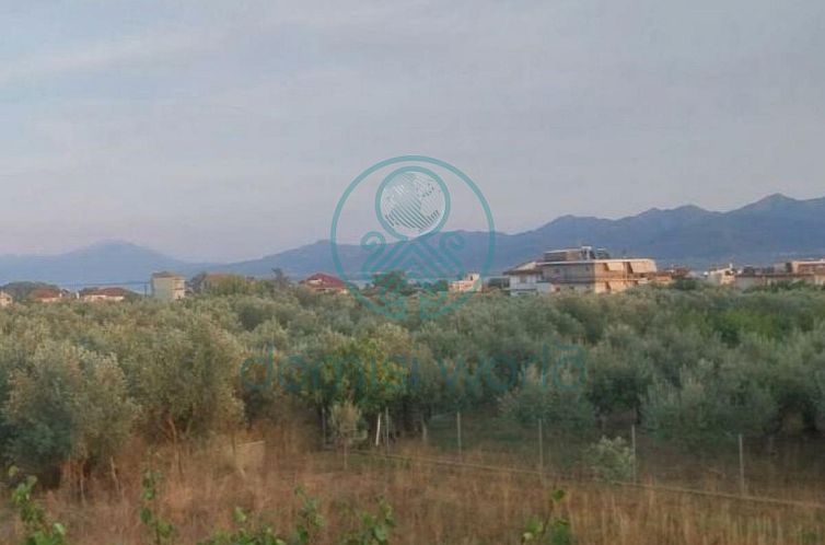 Geschakelde woning in Agrinio