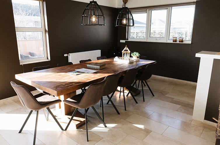 Vakantiehuis mit Außen-Sauna und Außen-Whirlpool