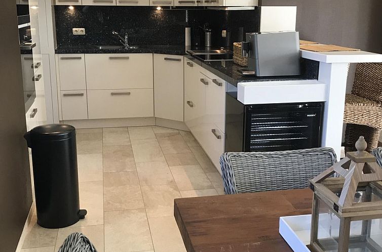 Vakantiehuis mit Außen-Sauna und Außen-Whirlpool