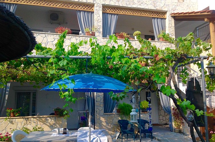 Appartement mit Terrasse