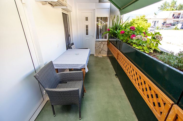 Appartement mit Terrasse