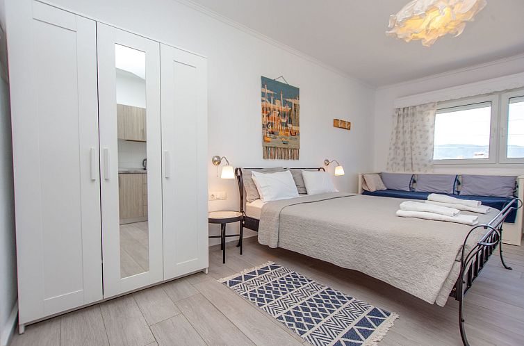 Appartement mit Balkon