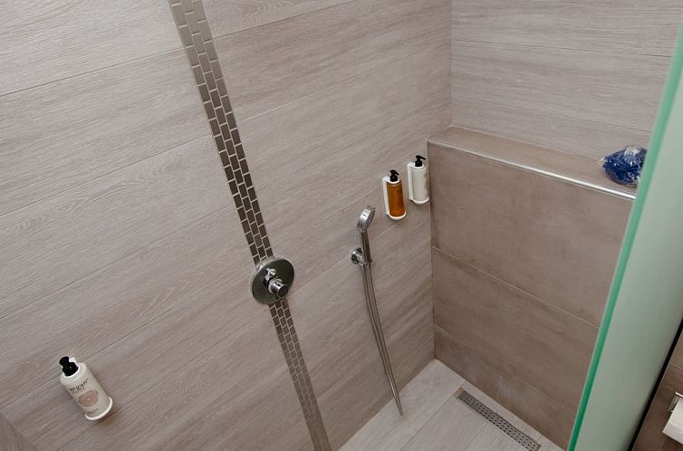 Appartement mit Balkon