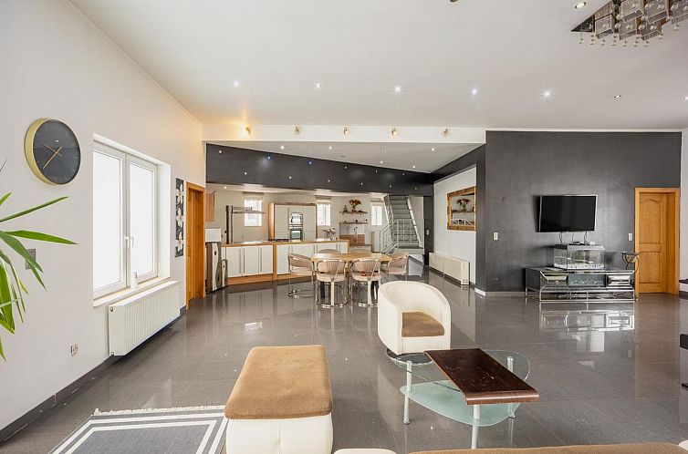 Magnifique maison de vacances pour 10 adultes avec pscine in