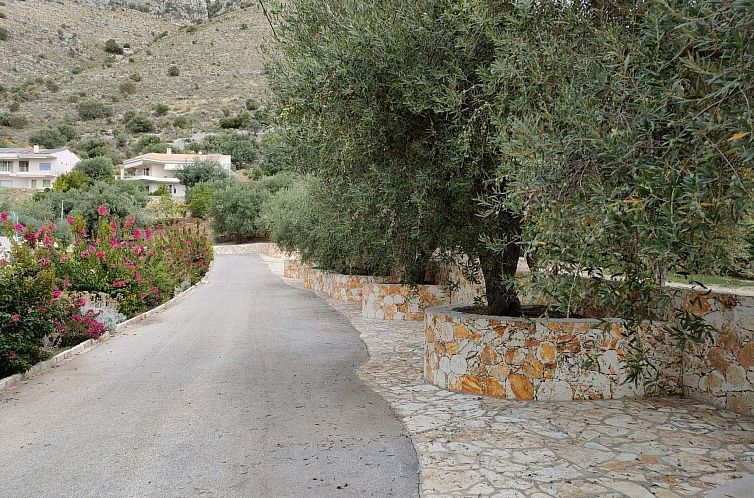 Vakantiehuis Villa für 8 Pers with pool in Plataria - Koral