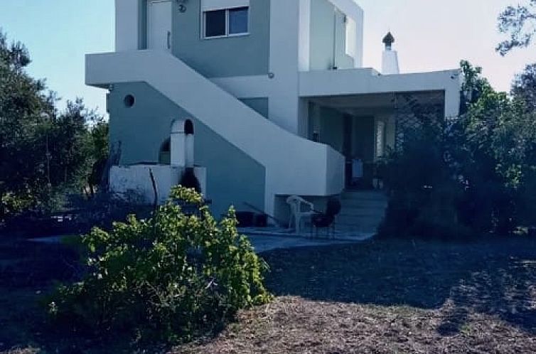 Vrijstaande woning in Afantou