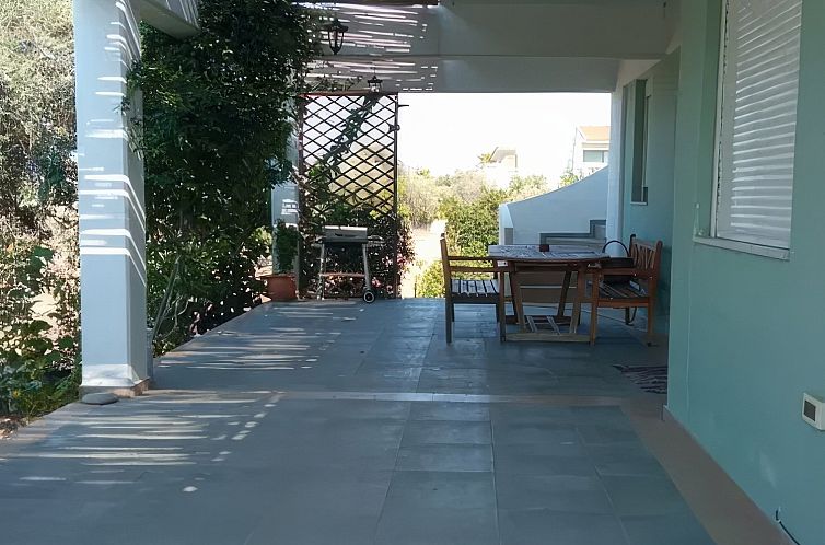 Vrijstaande woning in Afantou