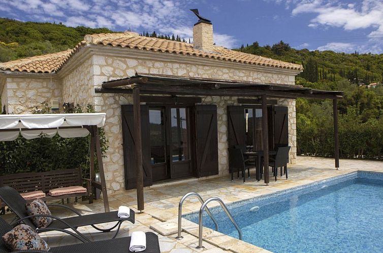 Vakantiehuis Schönes Haus in Apollonii mit privatem Pool