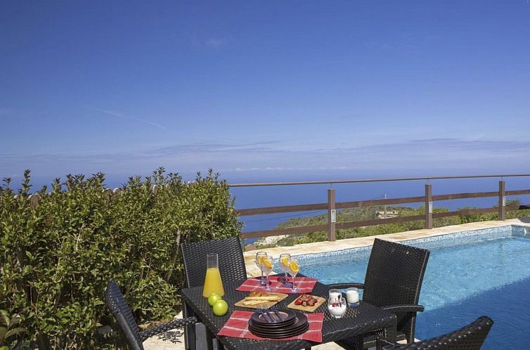 Vakantiehuis Schönes Haus in Apollonii mit privatem Pool