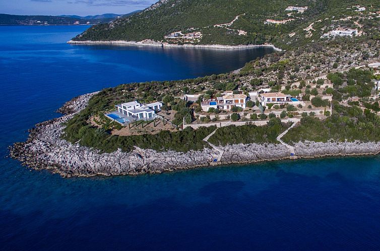 Vakantiehuis Marine Villa mit privatem Zugang zum Meer - Iri