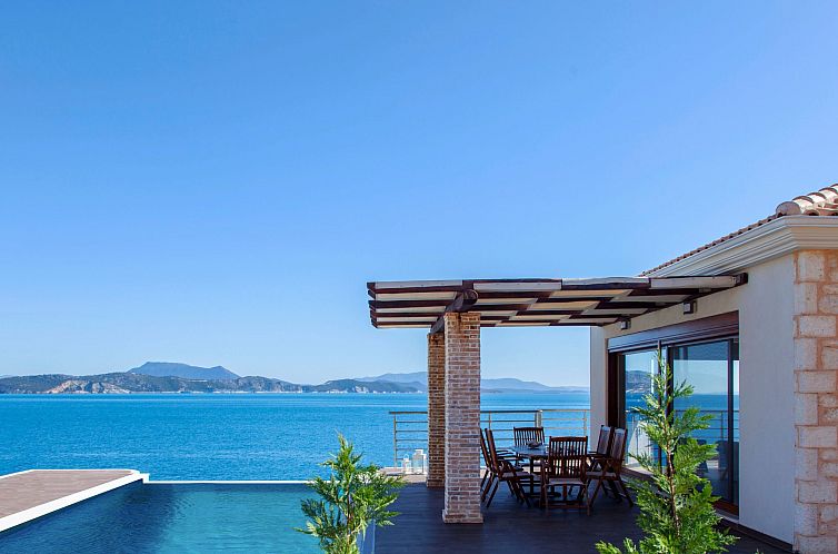 Vakantiehuis Marine Villa mit privatem Zugang zum Meer - Iri