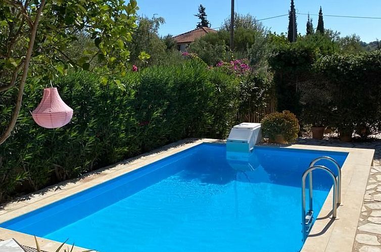 Vrijstaande woning in Vasilikos