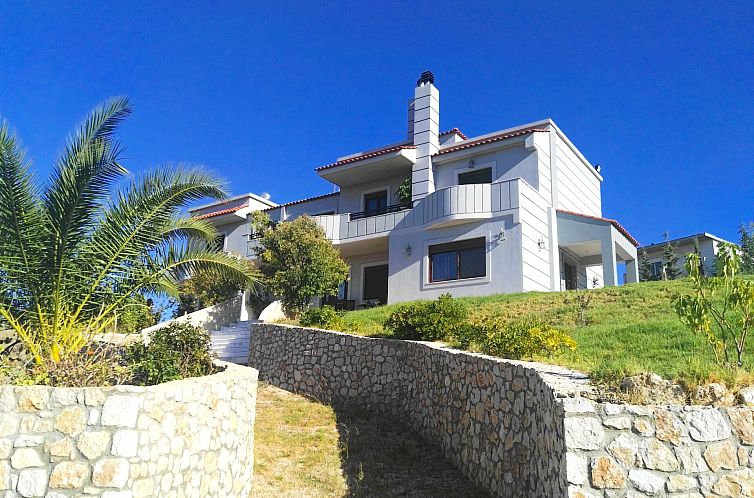 Vrijstaande woning in Pastida