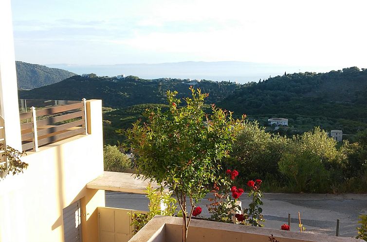 Vrijstaande woning in Perdika