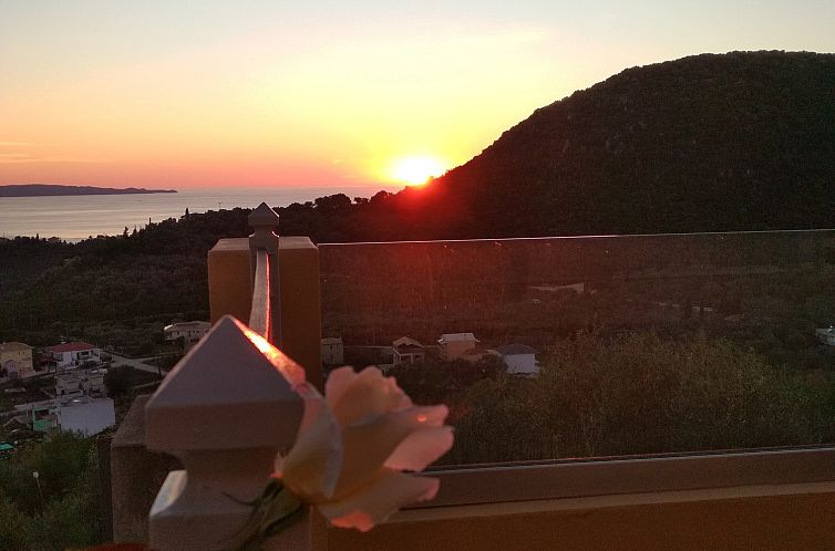 Vrijstaande woning in Perdika