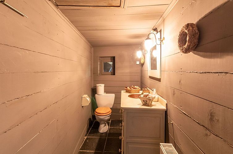 Vakantiehuis Ardenner Villa mit Jacuzzi