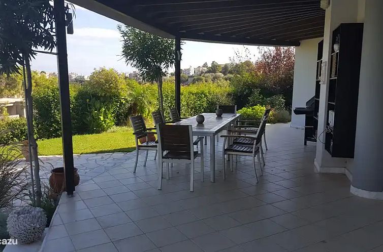 Villa Koukounari