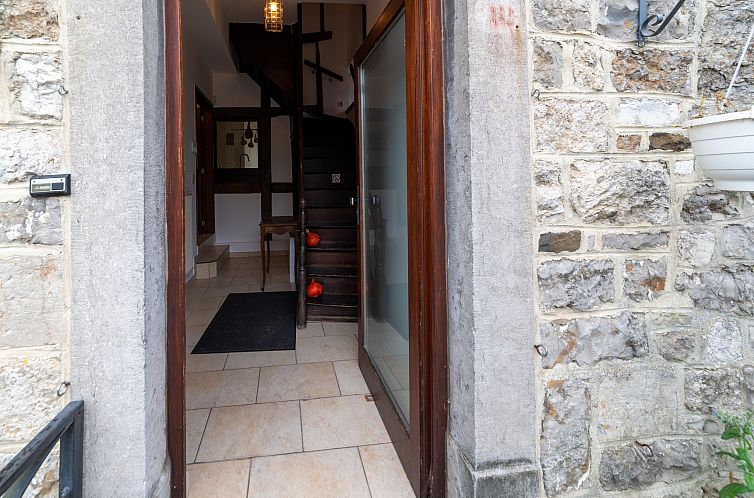 Magnifique habitation pour 5 adultes avec piscine intérieur