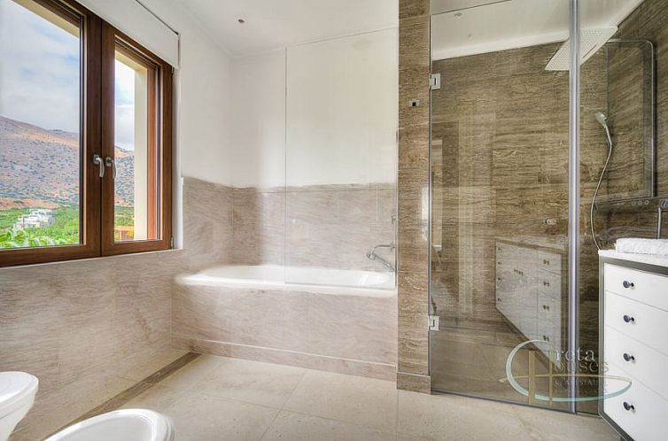 Vrijstaande woning in Elounda