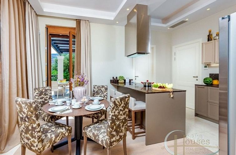 Vrijstaande woning in Elounda