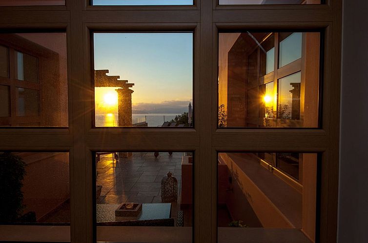 Vakantiehuis Brandneue, schicke und luxuriöse Wohnung