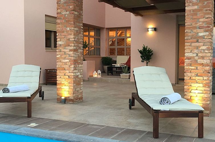 Vakantiehuis Brandneue, schicke und luxuriöse Wohnung