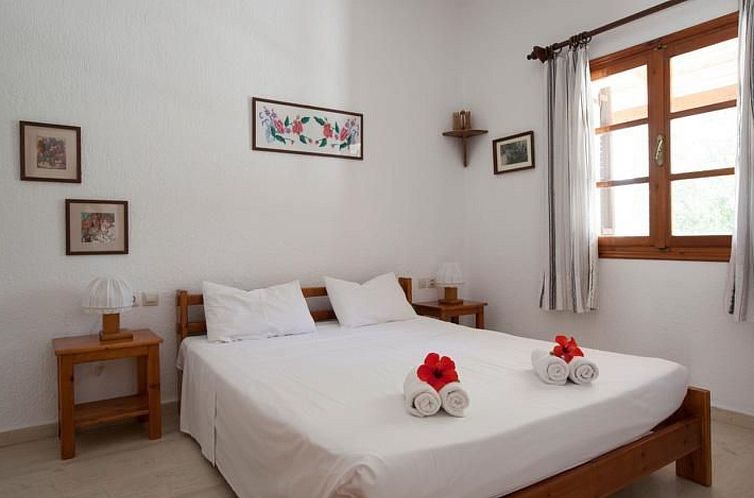 Appartement Wohnung mit Pool im Blumenparadies