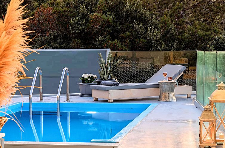 Vakantiehuis Olivengrüne Villa mit privatem beheiztem Pool