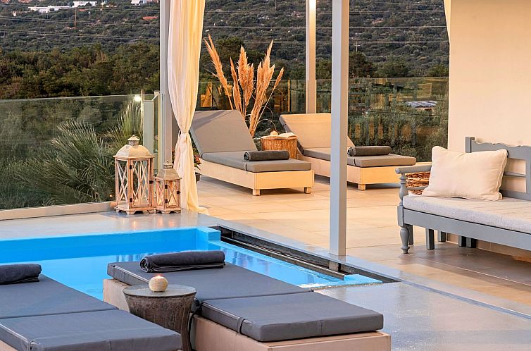 Vakantiehuis Olivengrüne Villa mit privatem beheiztem Pool