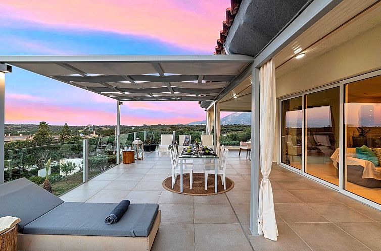 Vakantiehuis Olivengrüne Villa mit privatem beheiztem Pool