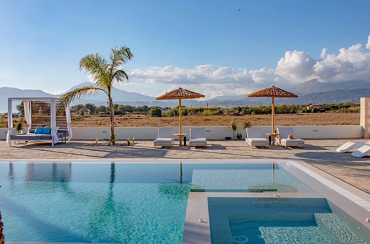 Vrijstaande woning in Kalamaki