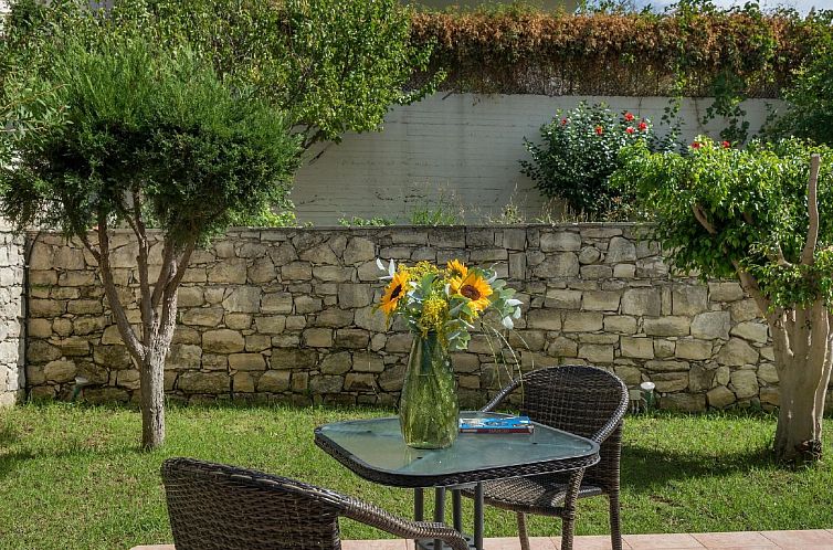 Vakantiehuis Wunderschöne Villa mit Seeblick und Pool in de
