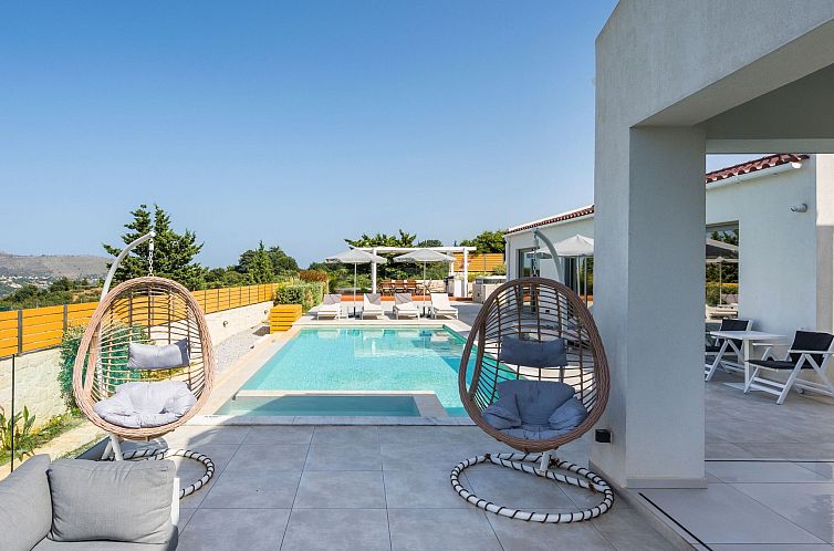 Vakantiehuis Villa White Harmony 6km vom Strand entfernt mit