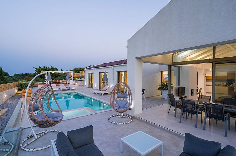 Vakantiehuis Villa White Harmony 6km vom Strand entfernt mit
