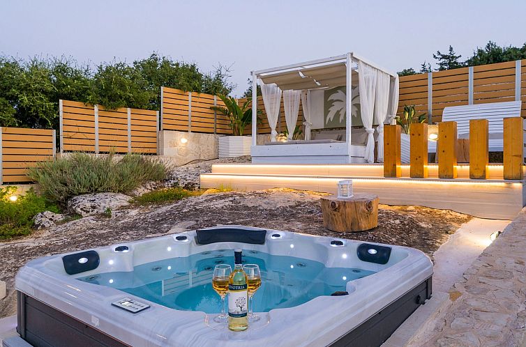 Vakantiehuis Villa White Harmony 6km vom Strand entfernt mit