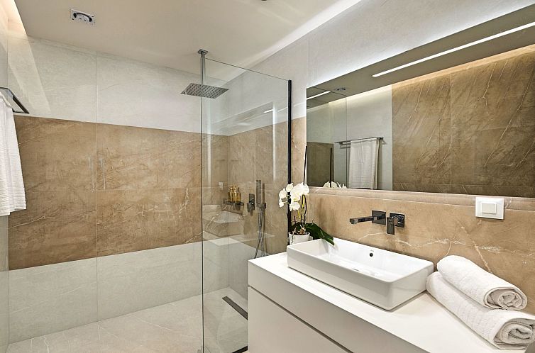 Vakantiehuis Celestial Villa Privater Pool und Jacuzzi
