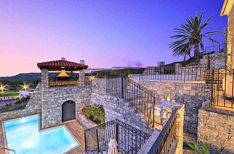 Vakantiehuis "Acrothea Villa Beheizter Pool"