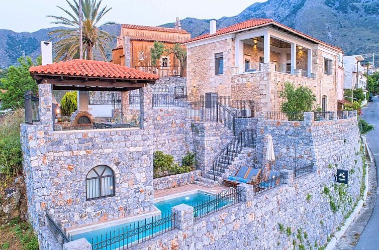 Vakantiehuis "Acrothea Villa Beheizter Pool"