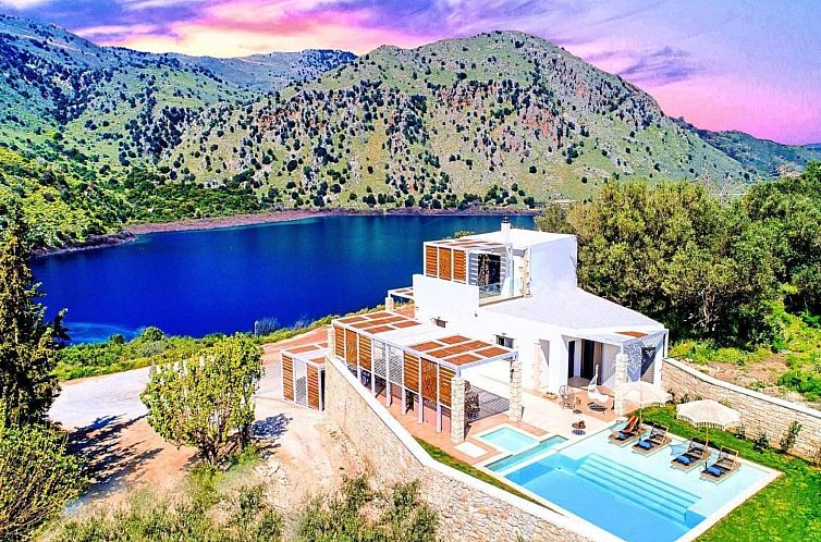 Vakantiehuis "Blue Lake Villa"