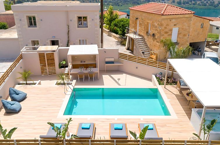 Vakantiehuis Hidden Gem Villa Pool und Jaccuzzi