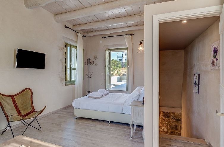 Vakantiehuis Traditionelle Villa, privater Pool, 5km zum Str