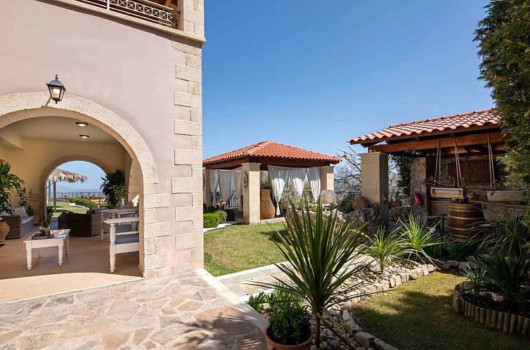 Vakantiehuis Geroulios Kastro Villa I-"Frei "Beheizter Pool,
