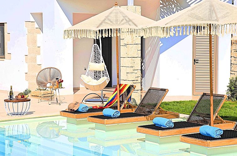 Vakantiehuis Blue Lake Villa Beheizter Pool