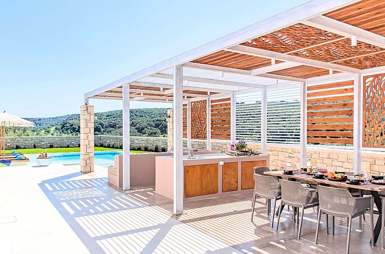 Vakantiehuis Blue Lake Villa Beheizter Pool
