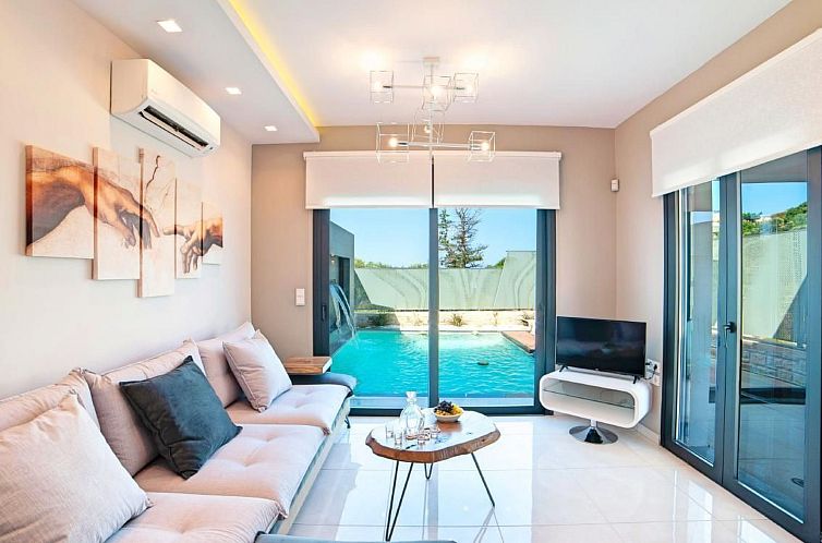 Vakantiehuis in Kavallos mit Grill, Terrasse und Garten