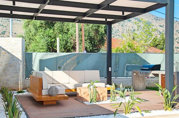Vakantiehuis in Kavallos mit Grill, Terrasse und Garten