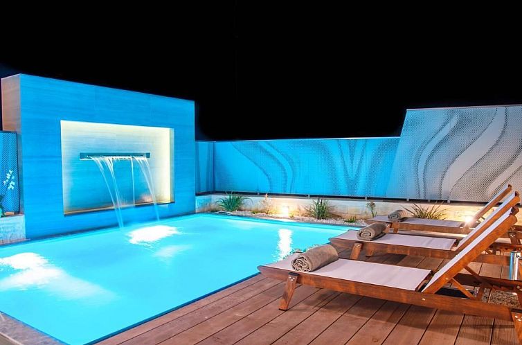 Vakantiehuis in Kavallos mit Grill, Terrasse und Garten