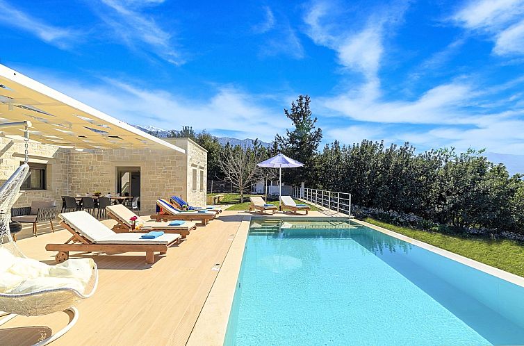 Vakantiehuis Orientem Villa Beheizter Pool