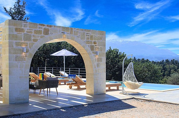 Vakantiehuis Orientem Villa Beheizter Pool