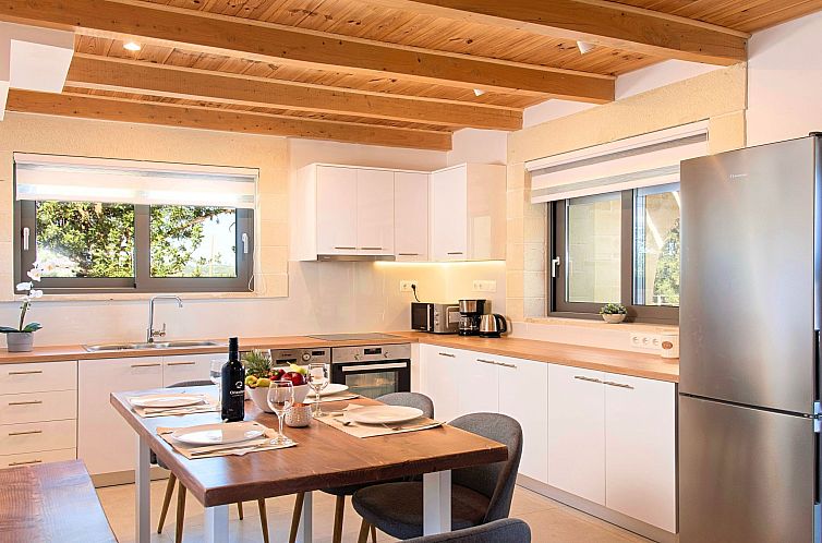 Vakantiehuis Orientem Villa Beheizter Pool